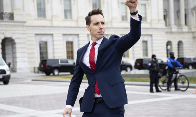 Hawley to Replace Trump as Most Pro-Putin Republican
